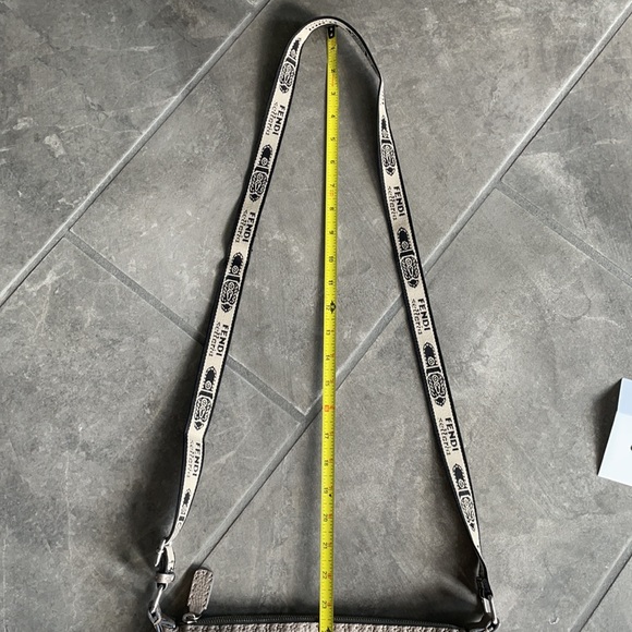 RARE Fendi Selleria Crossbody Bag Silver-large - Picture 14 of 14